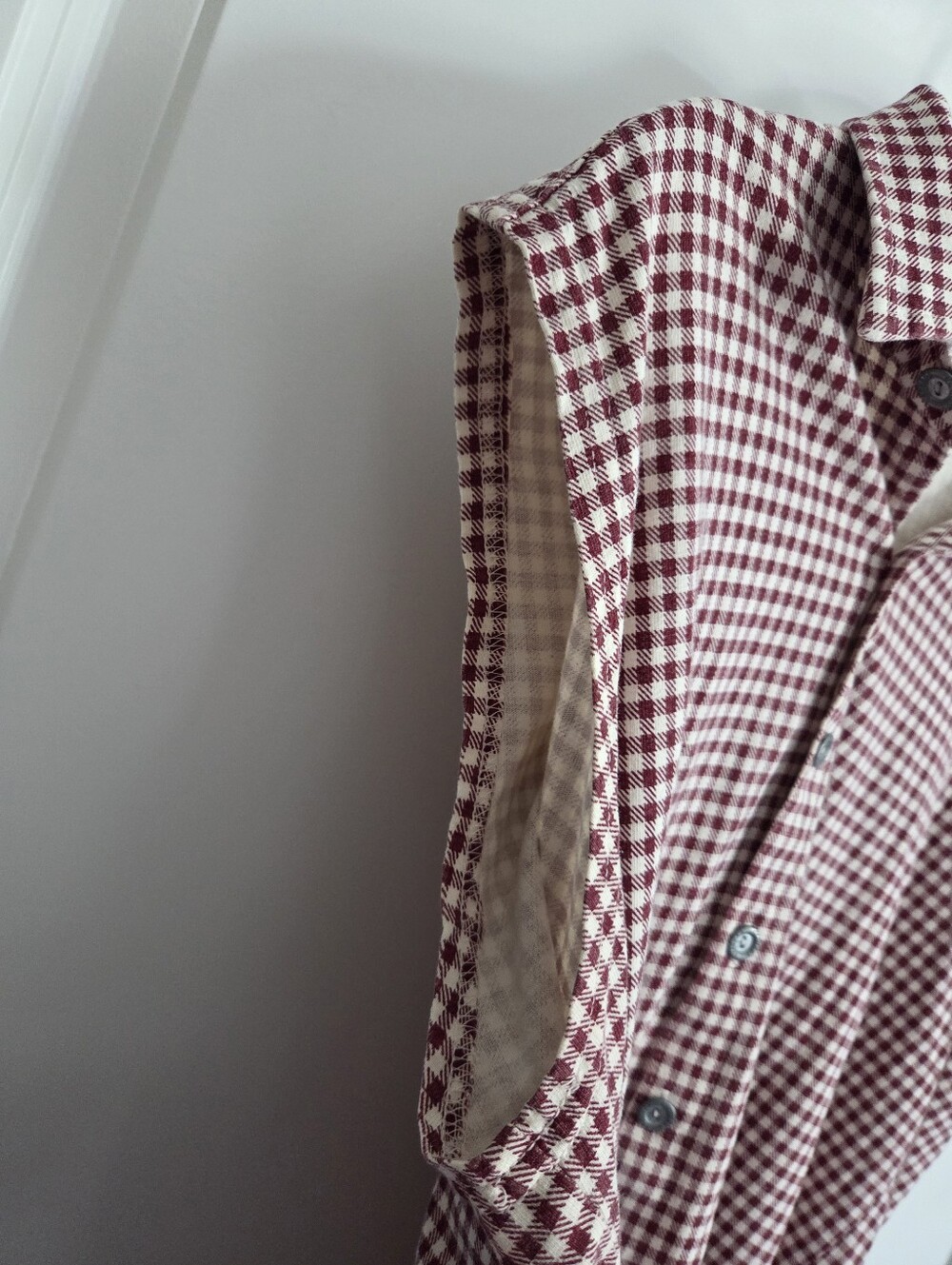 Vintage Burgundy Gingham Sleeveless Shirt - Picture 10 of 16